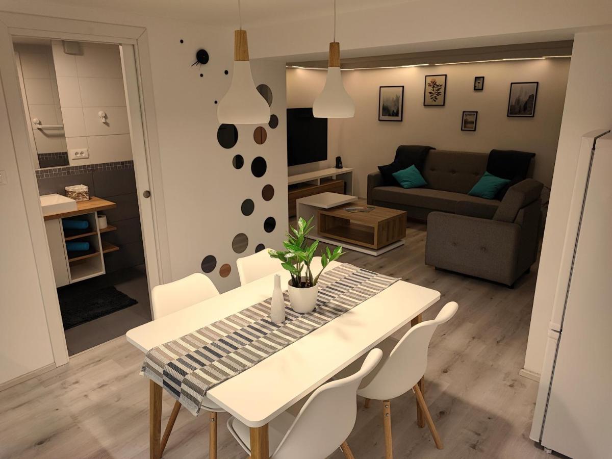 Cozy Little Apartments Ig Exterior photo