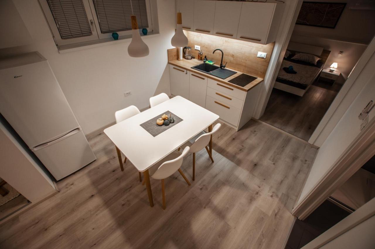 Cozy Little Apartments Ig Exterior photo